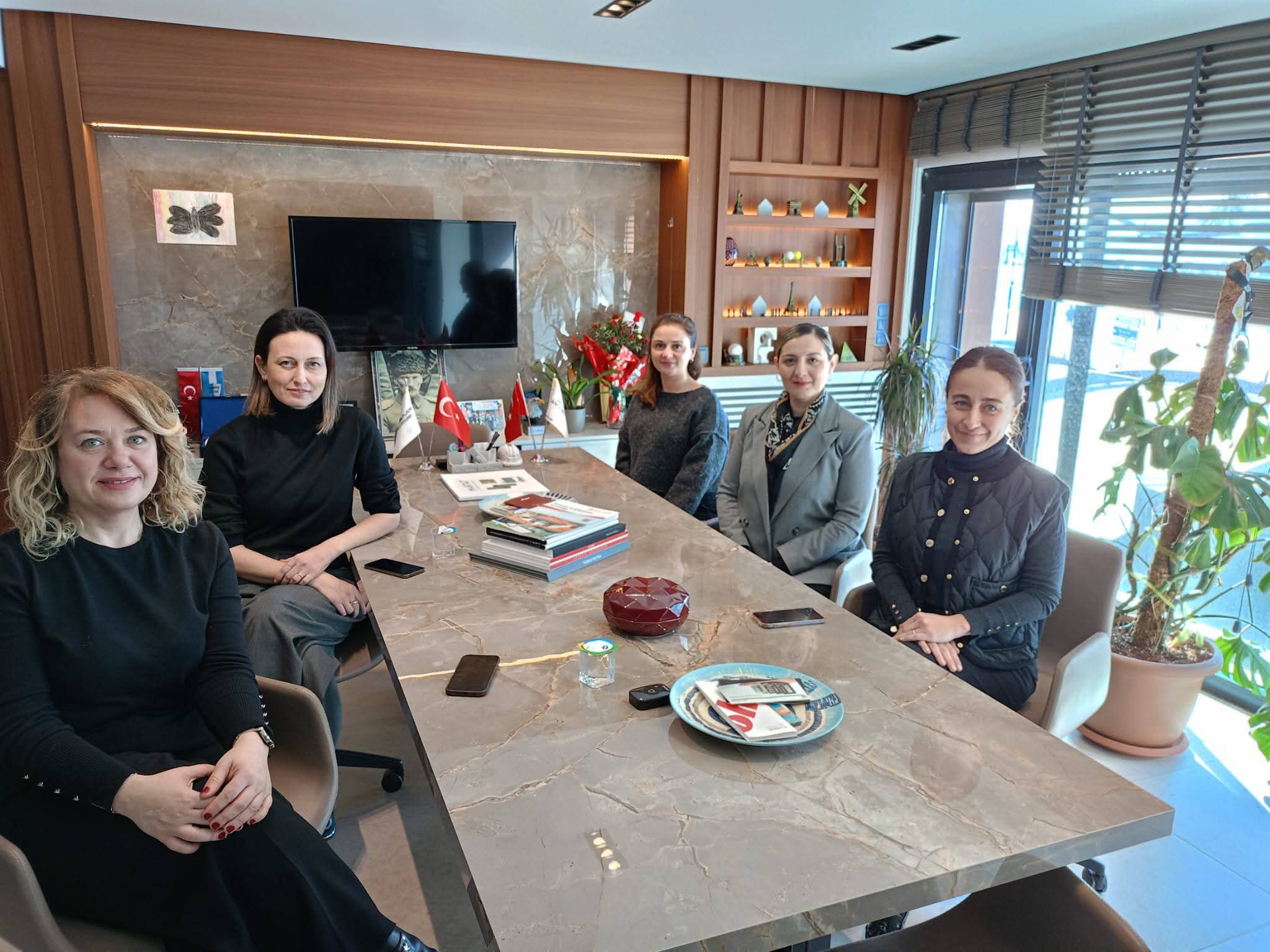 8 Mart Vesilesiyle Kadın Üyelerimize Anlamlı Ziyaretler